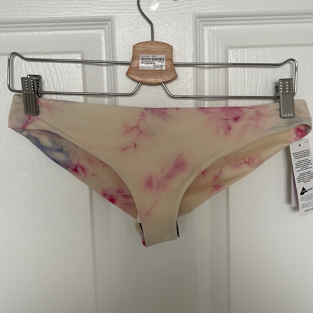 New with tags RVCA cheeky bikini bottoms